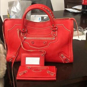 Balenciaga metallic Red edge 2way w/match wallet